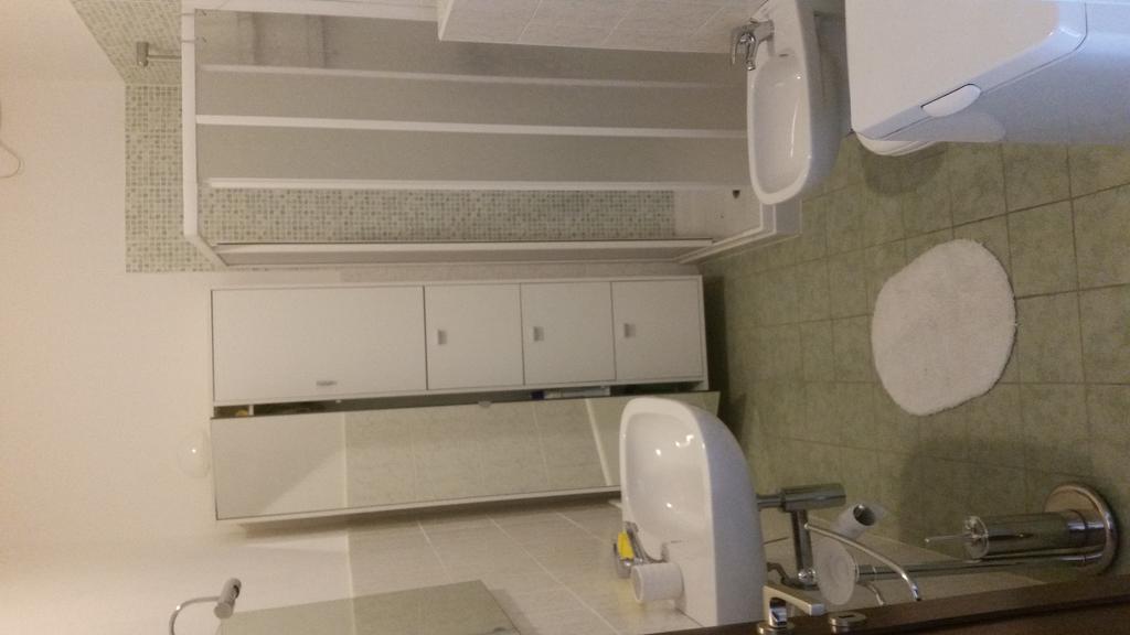 Appartamento Dellea Luino Exterior foto